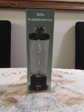 Black Blender Bottle - Portable Personal Mixer
